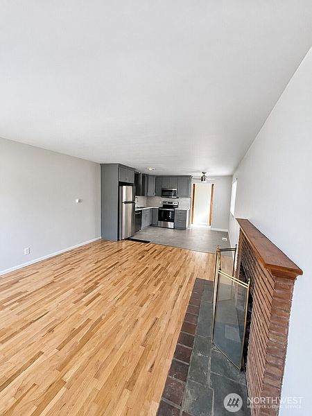 3rd image of 7546 24th Avenue NW