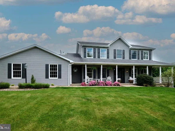 90 Darrich Ct, Port Matilda, PA 16870