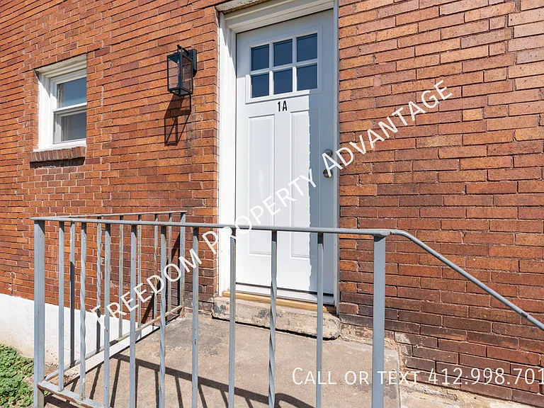 10 Iron St #1A — Photo 4