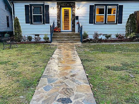 4th image of 3206 Tutwiler Ave