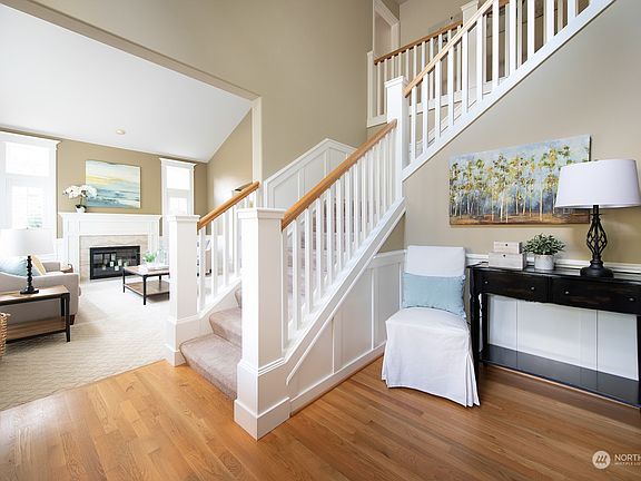 4th image of 805 NW 205th Street