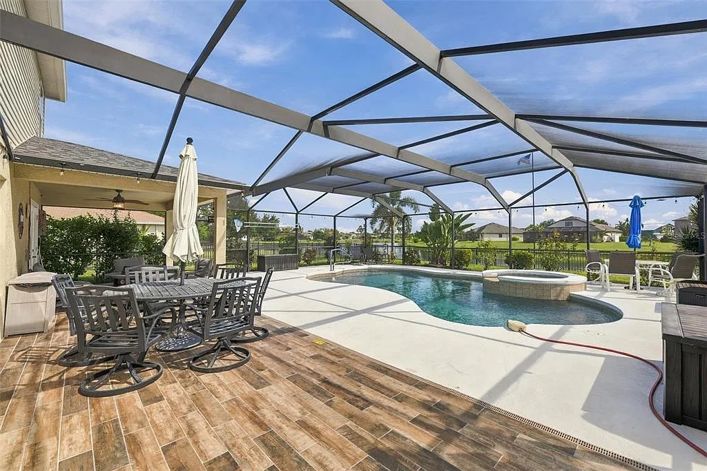 3 bed, 2.5 bath, 2150 sqft, $3,500 — Photo 2