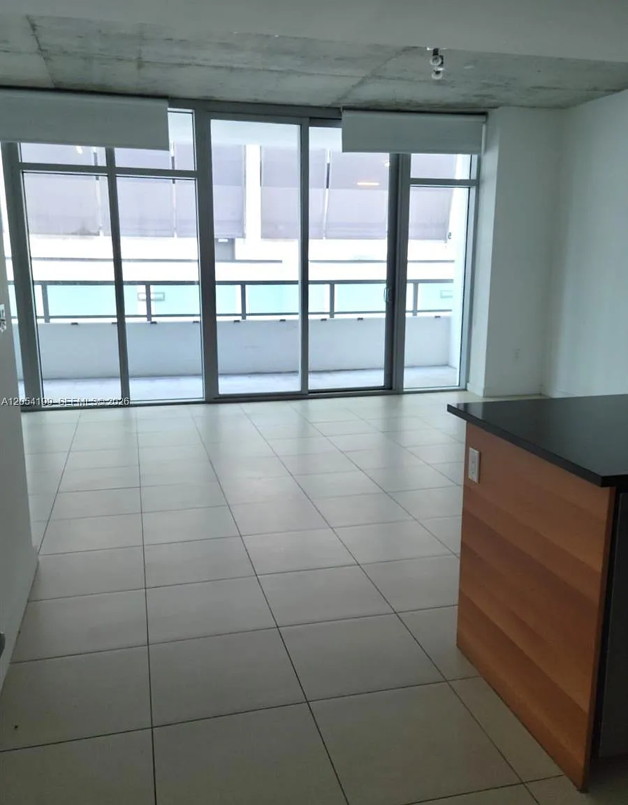 Four Midtown Miami Condo — Photo 2
