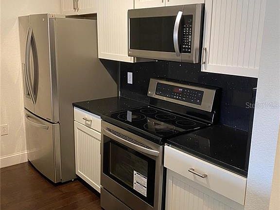 5th image of 5475 Vineland Rd APT 8311
