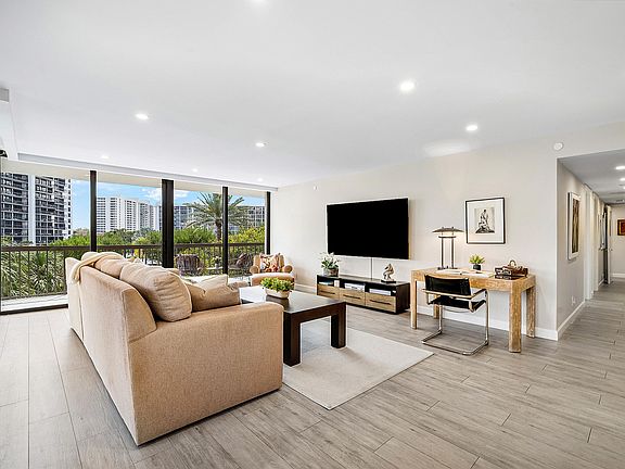 5th image of 4740 S Ocean Boulevard #416