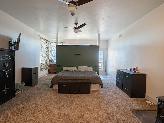 4th image of 546 Arrowhead Cir