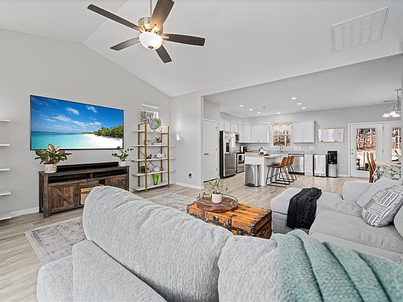 5th image of 109 Quiet Way