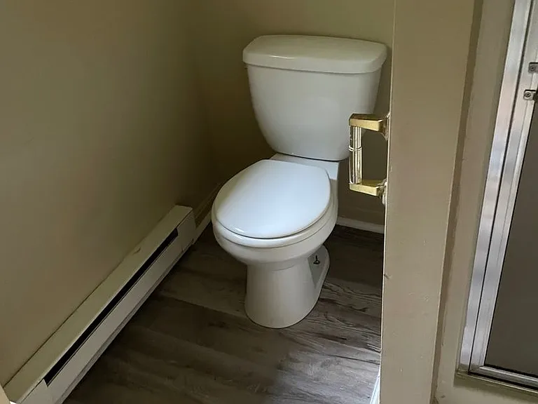 434 Russell Rd — Photo 20