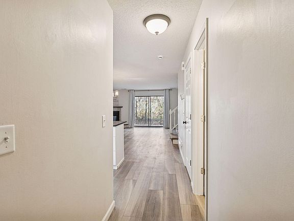 3rd image of 100 South Dr Unit E