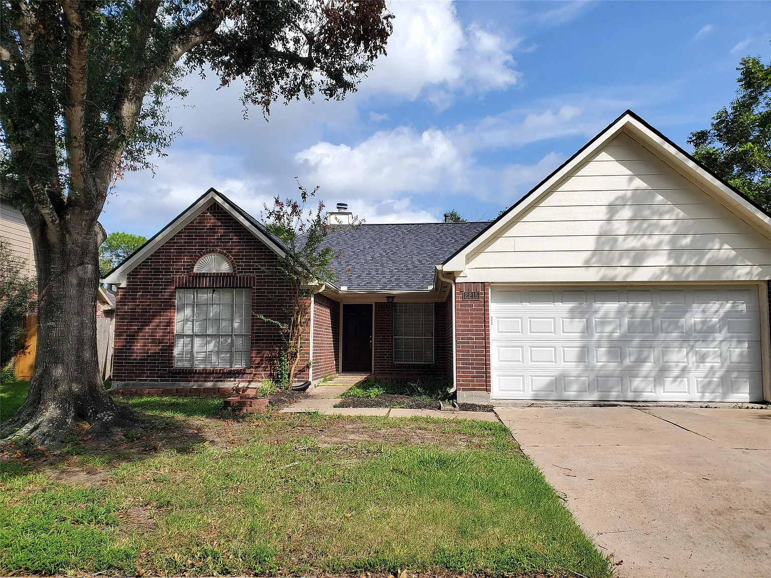 3 bed, 2.0 bath, 1713 sqft, $2,200 — Photo 1