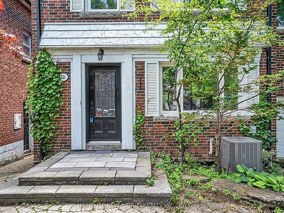 4th image of 351 Lawrence Ave W