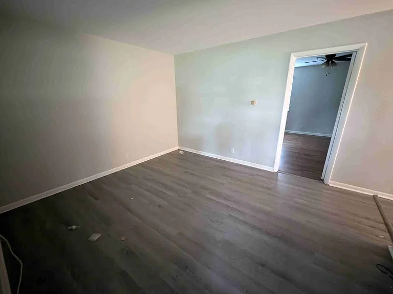 5568 Reidland Rd #2 — Photo 2