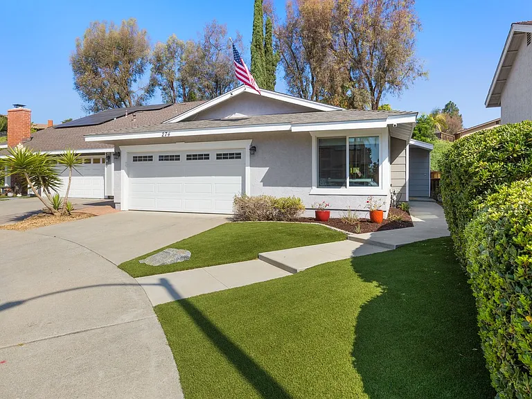 274 Boleroridge Pl — Photo 1