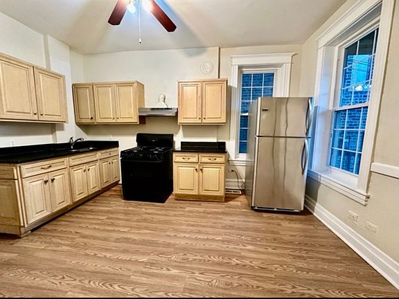 2nd image of 2328 S Sawyer Ave #1F