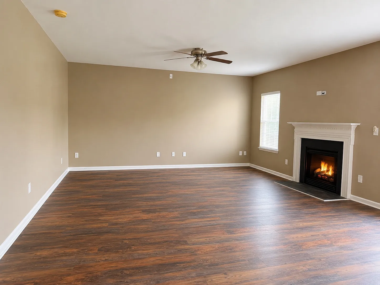 124 Cascade Ct — Photo 3