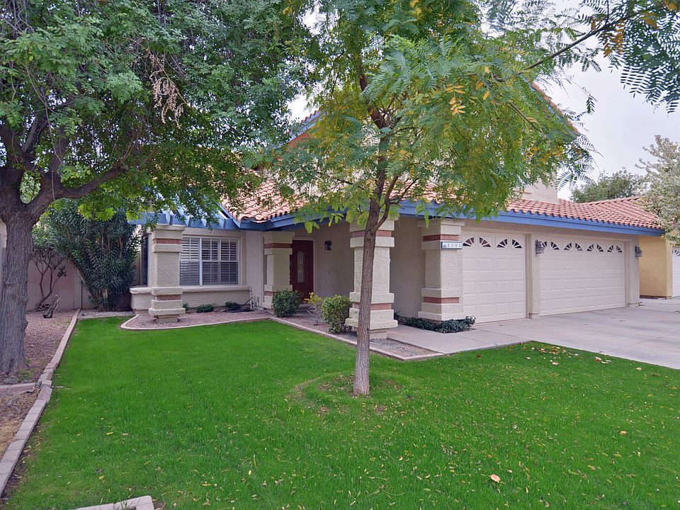 1st image of 2155 E Chesapeake Dr