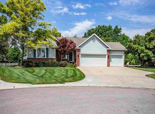 1416 Northpointe Ct, Andover, KS 67002