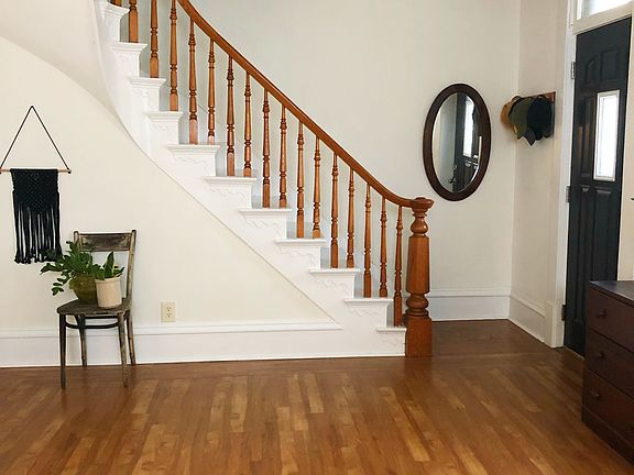 Living room facung stairs