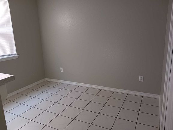 4th image of 2412 W Elisa Ln #17308325