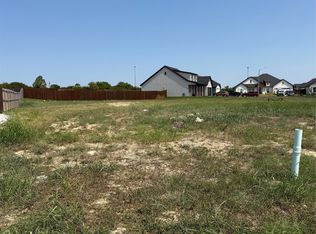 205 Cliff Ct, Godley, TX 76044