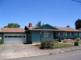 700 Lincoln Ave, Cottage Grove, OR 97424