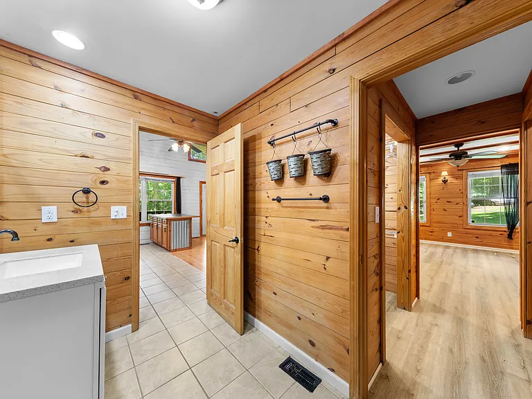 598 Hiwassee View Dr — Photo 19