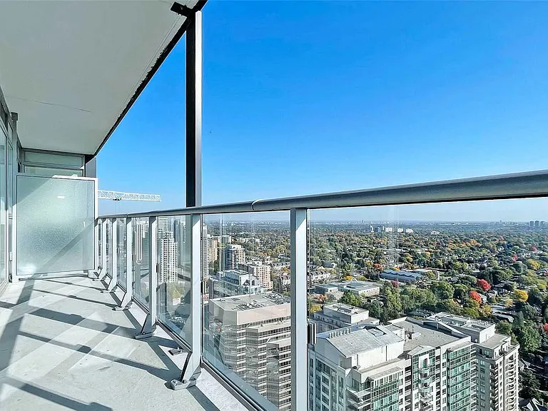 5180 Yonge St — Photo 9