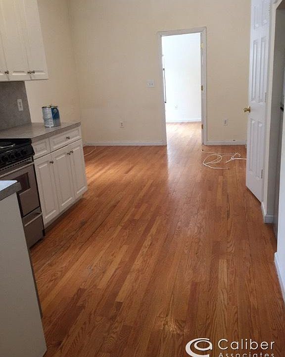 2nd image of 205 E 94th St #Rf3w