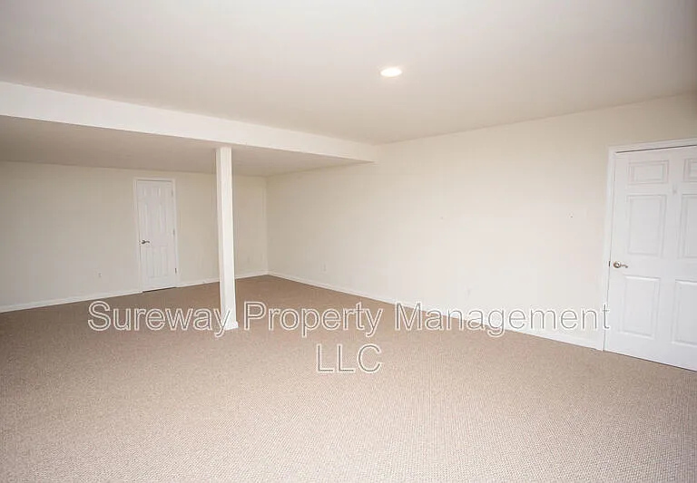 7 Amaryllis Ln — Photo 48