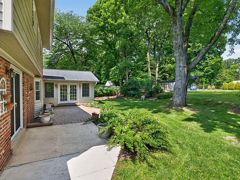 6905 Stonewood Ct — Photo 19