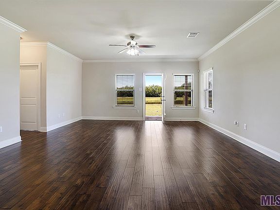 4th image of 9288 Highland Oaks Ave