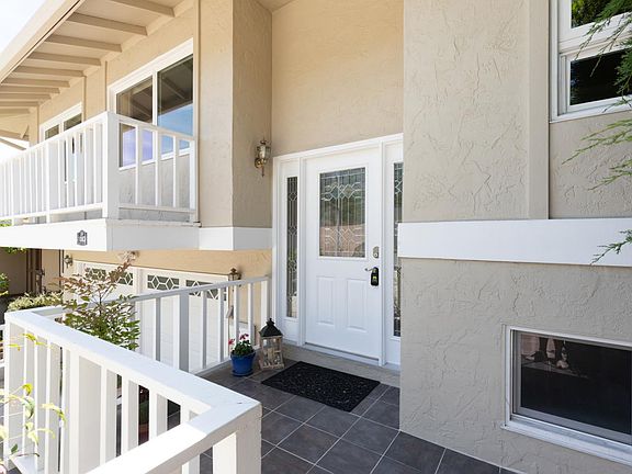 2nd image of 1083 Park Pacifica Ave