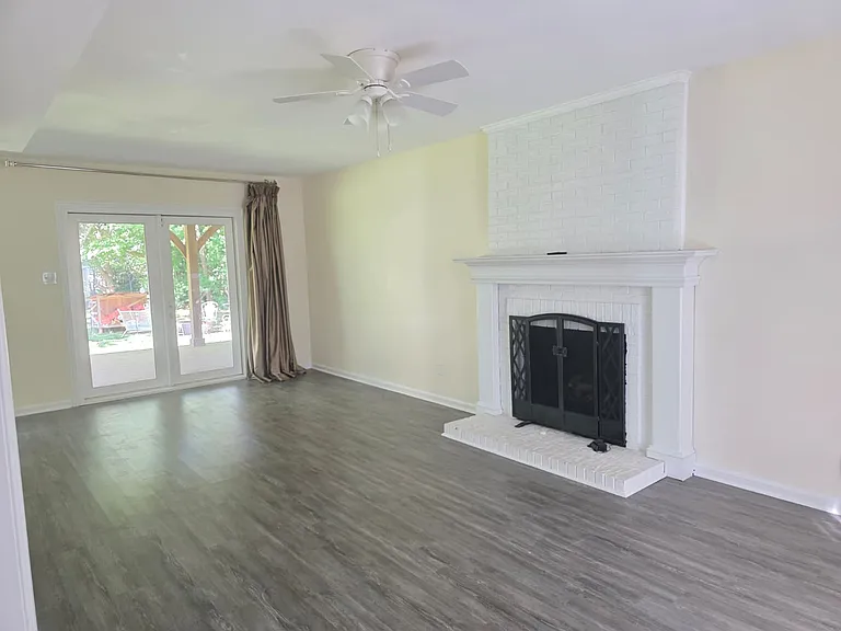 11702 Fernhurst Ln — Photo 7