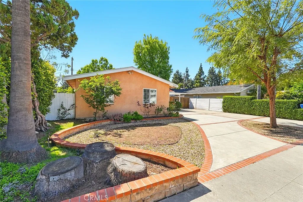 5 bed, 1967 sqft, $6,000 — Photo 3