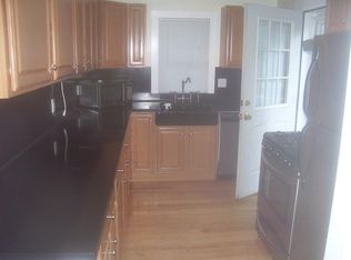 39 Manatee Rd #1, Weymouth, MA 02189