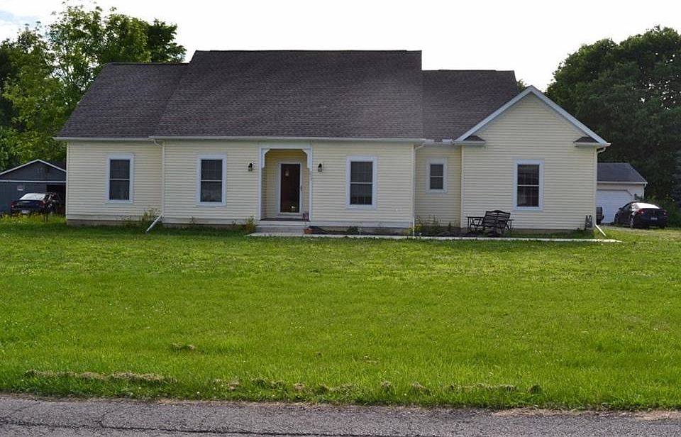 1st image of 253 Grove St