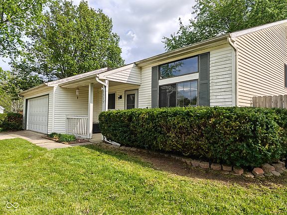 2nd image of 2335 Bainbridge Ct