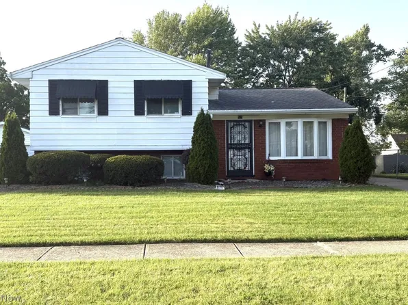 525 Walnut St, Elyria, OH 44035