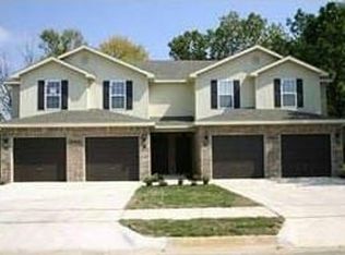 1905 Azlin Pl #C, Siloam Springs, AR 72761