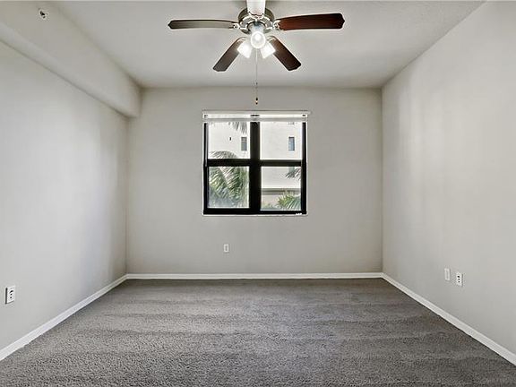 4th image of 450 NE 5th St Unit 635