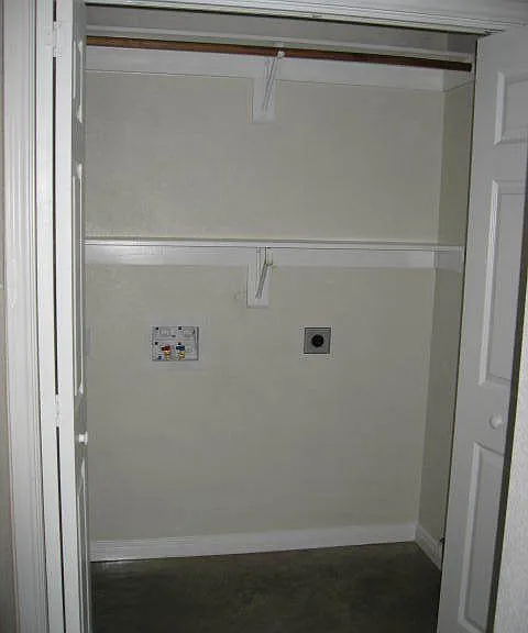701 SE 4th St #A — Photo 6