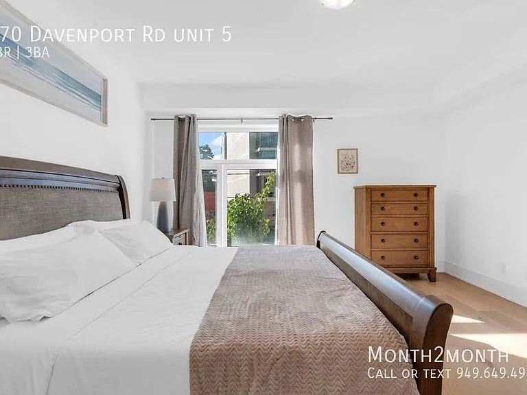 270 Davenport Rd #5 — Photo 18