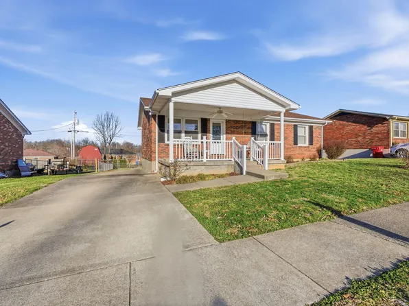 204 Rolling Acres Dr, Nicholasville, KY 40356