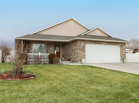 2nd image of 2362 Brookcliff Dr