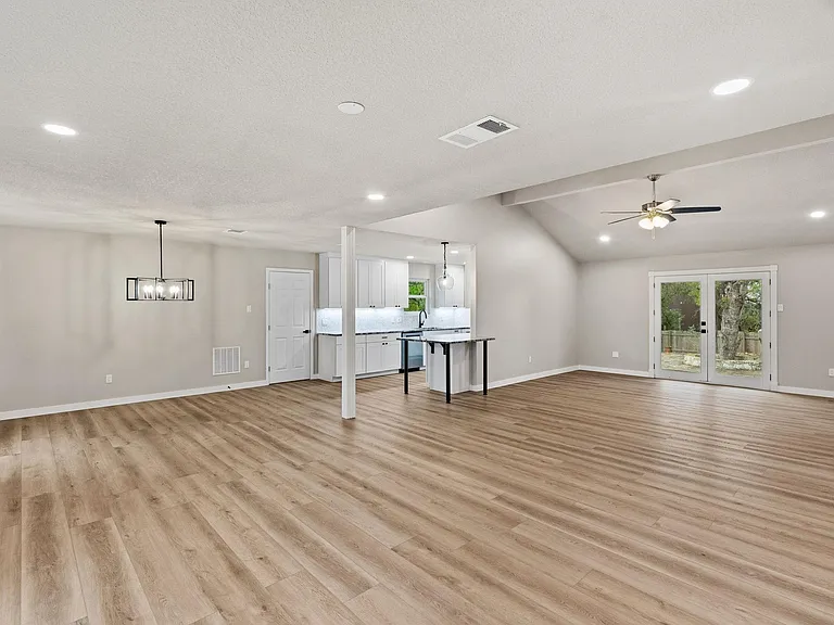 900 Morgan Hill Dr — Photo 8
