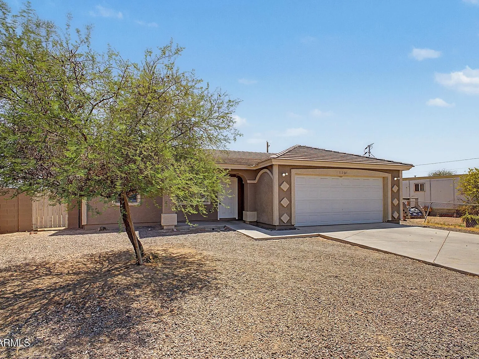 3 bed, 2.0 bath, 1272 sqft, $1,775 — Photo 4