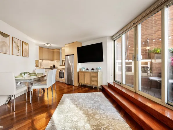 206 East 95th Street image 1 of 6