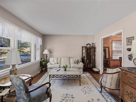2nd image of 8423 Zell Ln