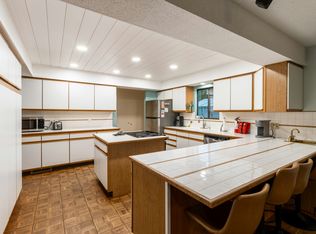 68 Klamm Park Ln, Camdenton, MO 65020