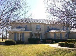 631 Hawthorne Dr, Frankfort, IL